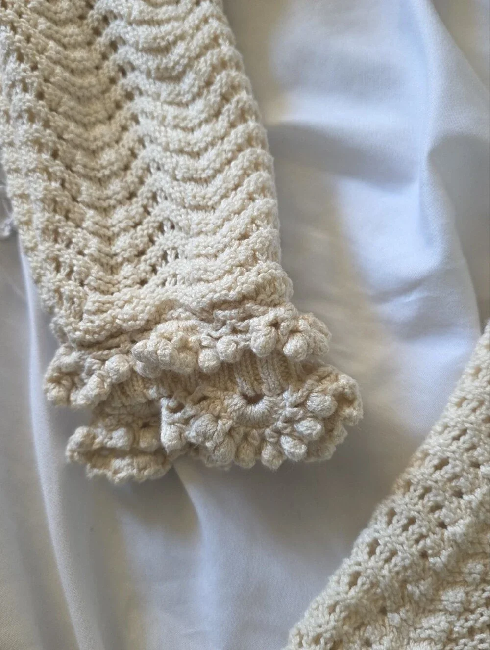 Paige Kuzuyu Sweater - Ecru size Medium